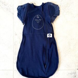 Baby Nested Bean “Zen One” Classic Convertible Swaddle Small 0-3M EXCELLENT